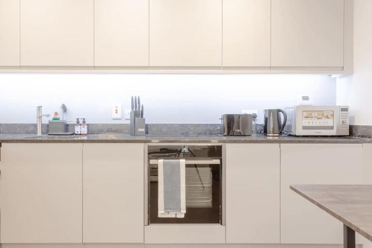 Ferienwohnung Modern Flat In The Heart Of West London Exterior foto