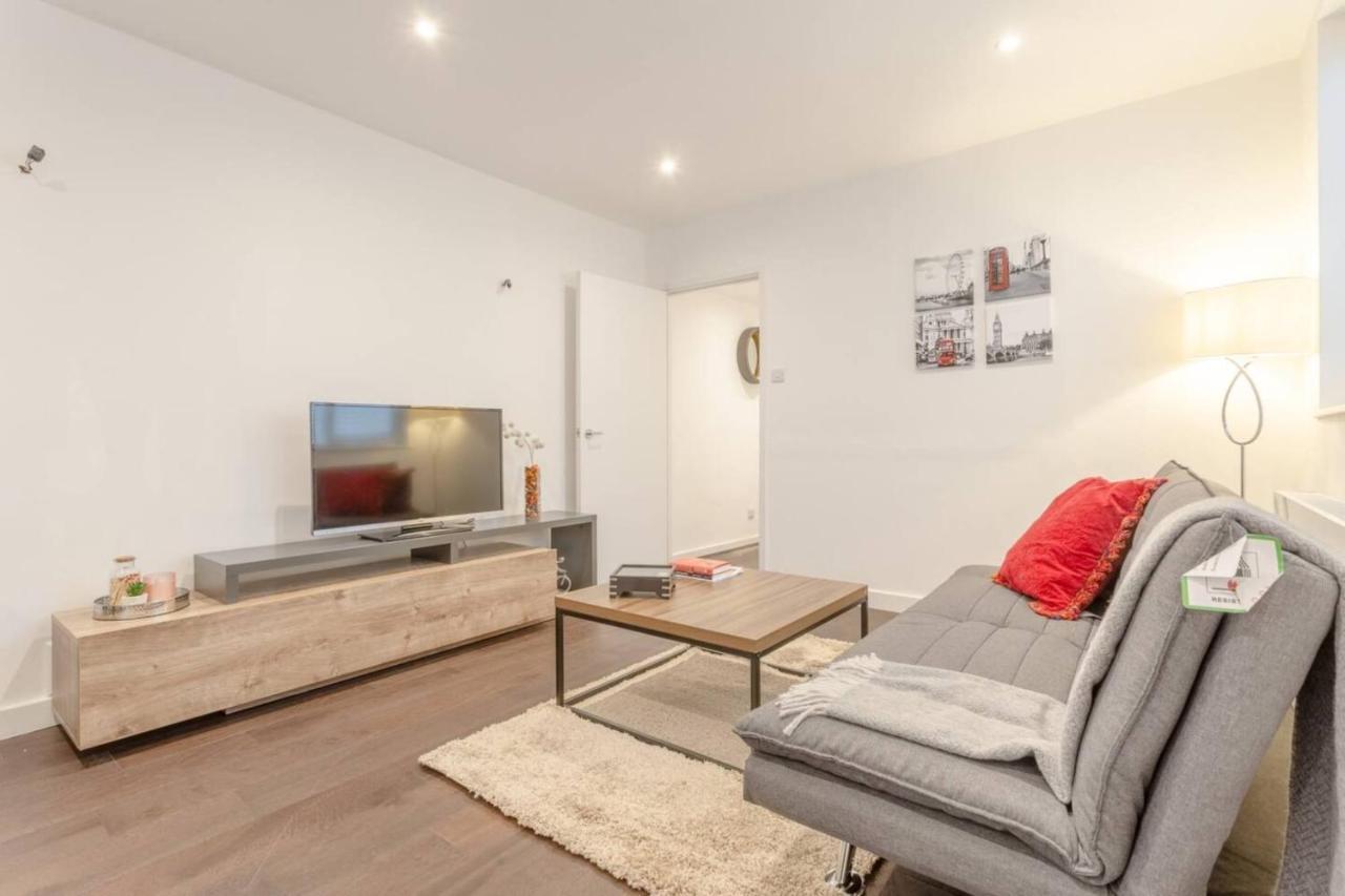 Ferienwohnung Modern Flat In The Heart Of West London Exterior foto